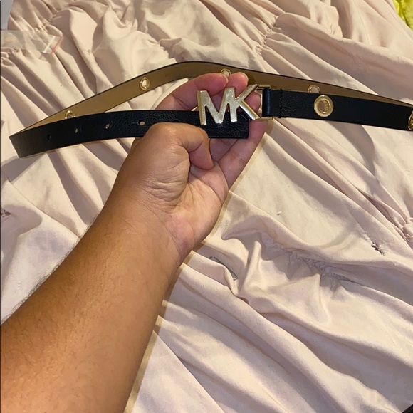 Micheal Kors belt - Picture 1 of 4